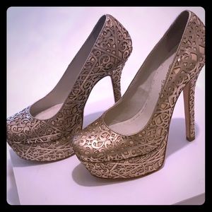 Alice & Olivia Embroidered Gold Platform